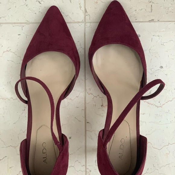 Aldo Maroon Heels - Picture 2 of 6